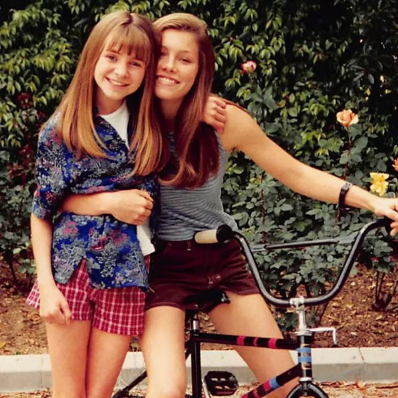Jessica Biel si beverley mitchell
