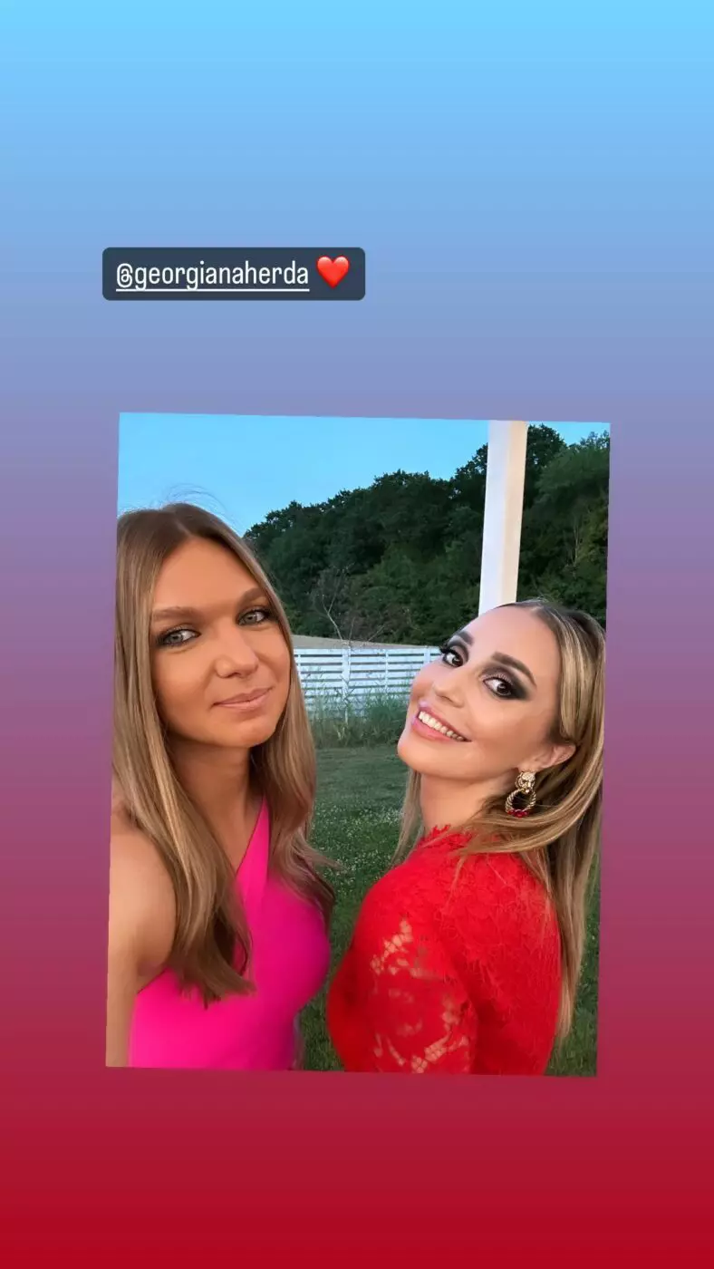 simona-halep-5-788x1400-1