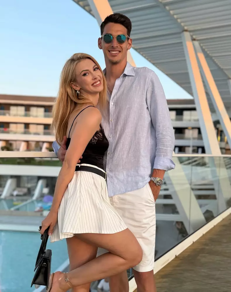 7. Andreea Bălan și Victor Cornea