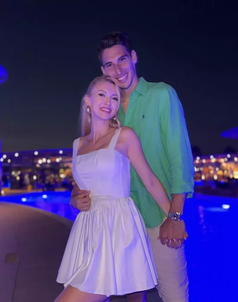 8. Andreea Bălan și Victor Cornea