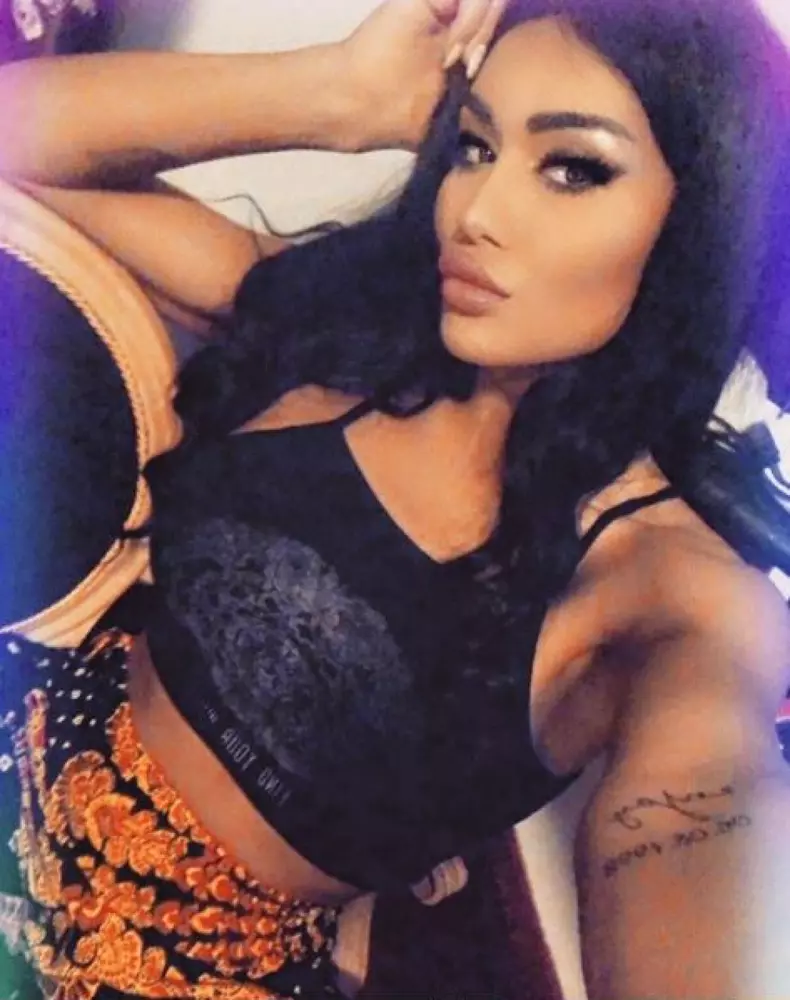 margherita-de-la-clejani-se-face-de-ras-pe-instagram-1-2