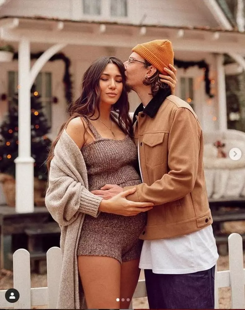 diana-enciu-insarcinata-Copy-809x1024