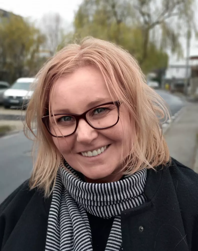 tania popa pe strada