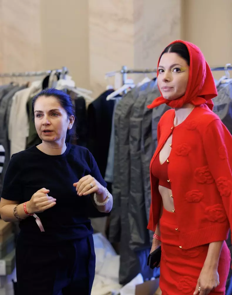 Anca Lungu, debut în modă (3)