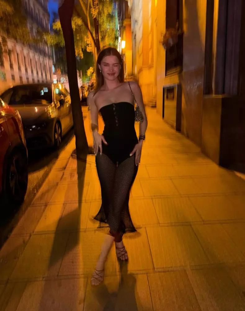 Afra Saraçoğlu (8)