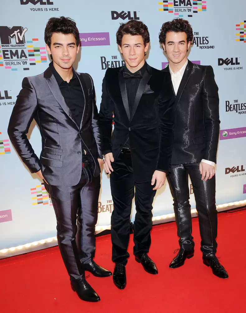 Jonas_brothers.jpg