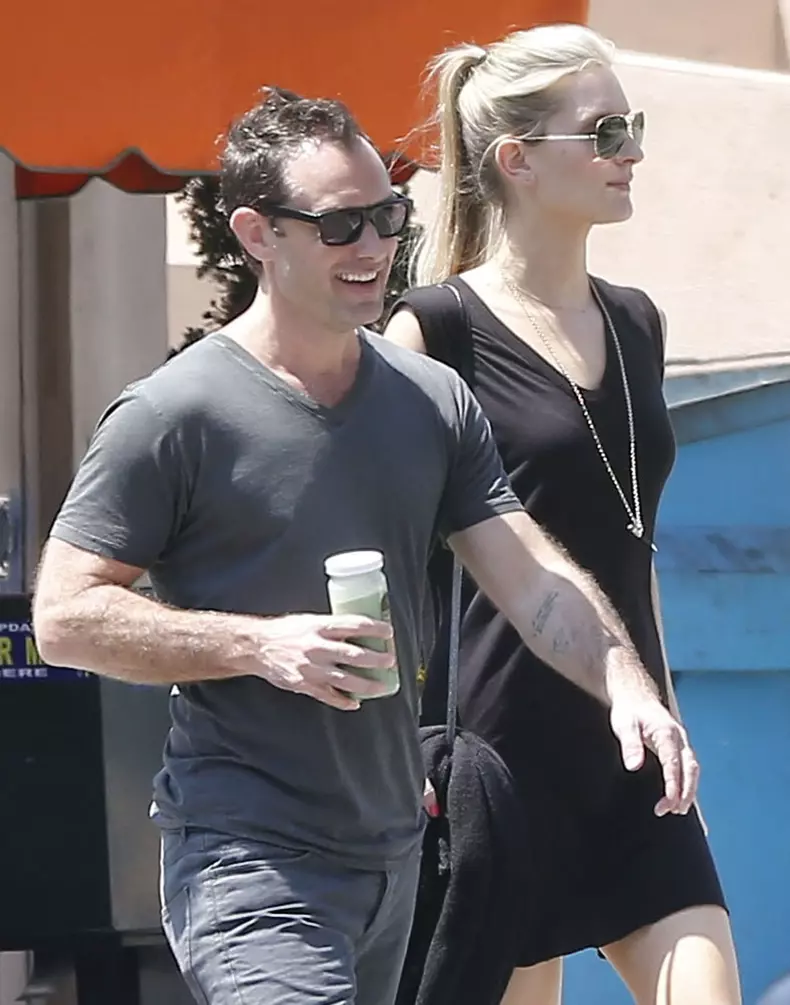 Exclusive... Jude Law & Family Out And About In Los Angeles
