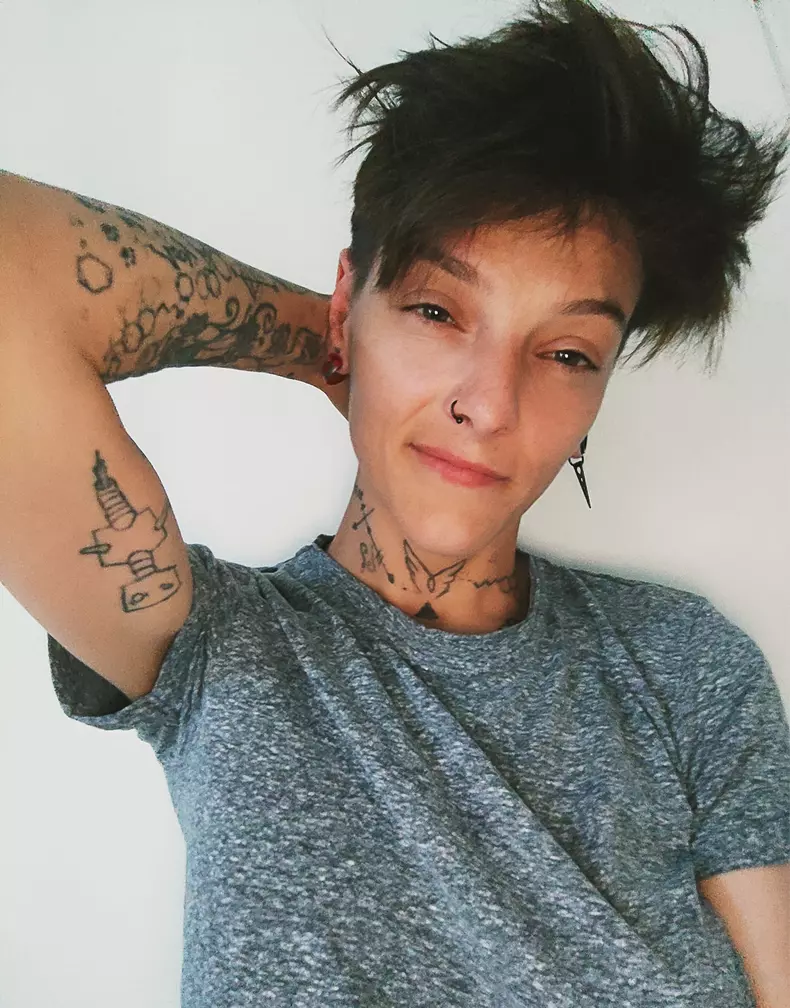 cine-este-roxana-crudu-oxi-5-1