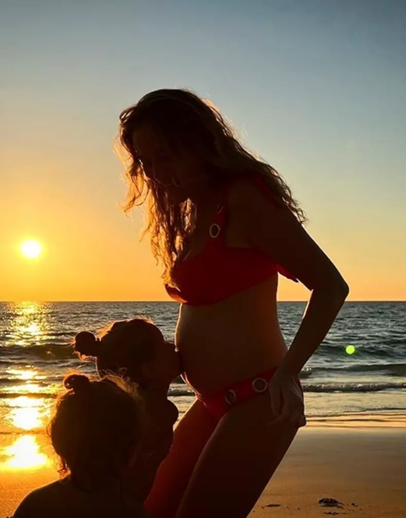 Laura Cosoi copii