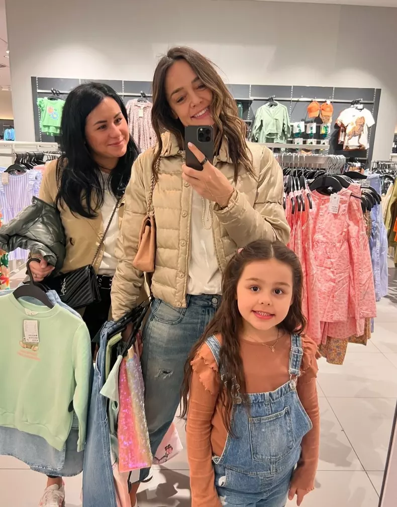 fata-adoptata-andreea-raicu-8