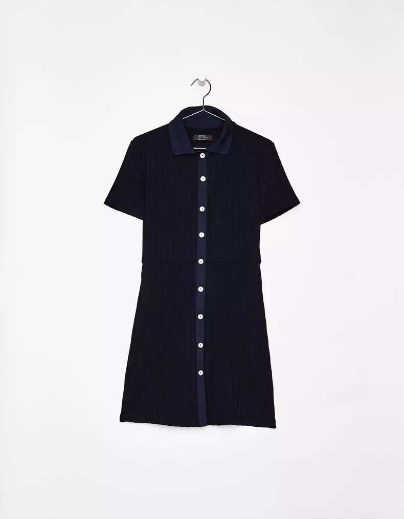 Rochie cu mânecă scurtă Bershka, 99,90 lei