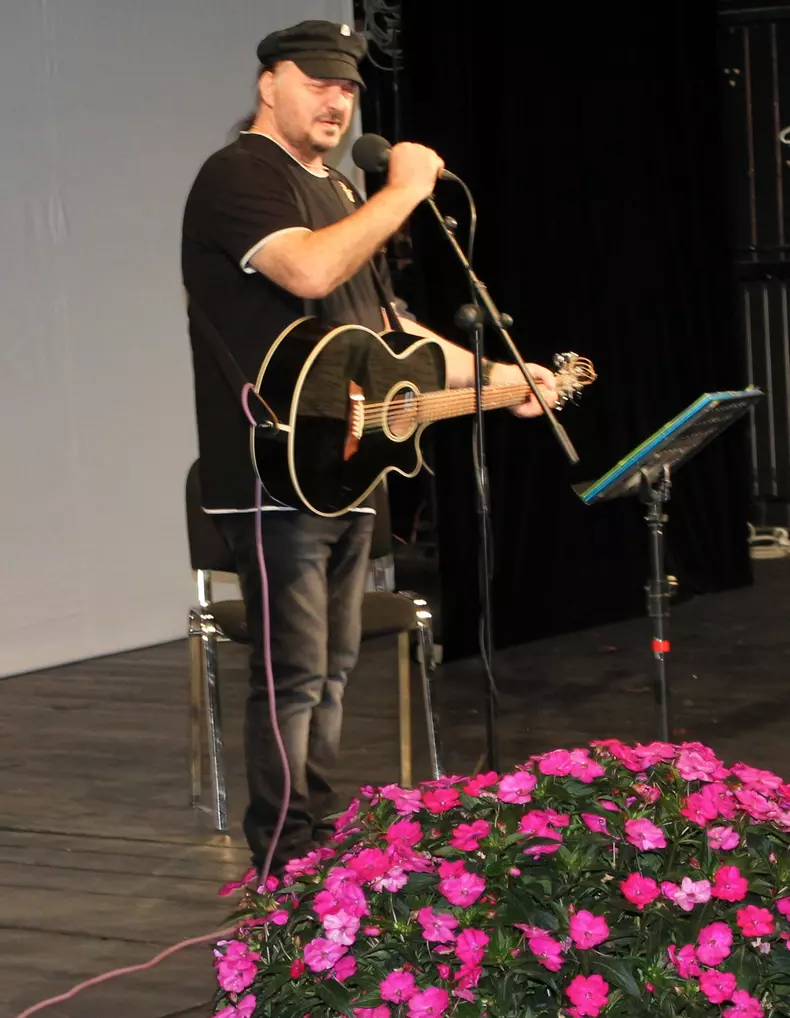 120151865_3327830250596989_5149150626600114407_n-1