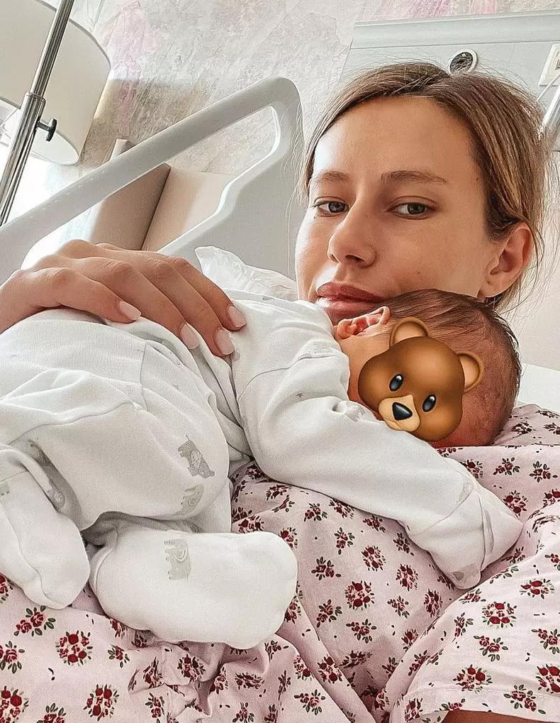 Gabriela Prisăcariu copil Luca Tiago