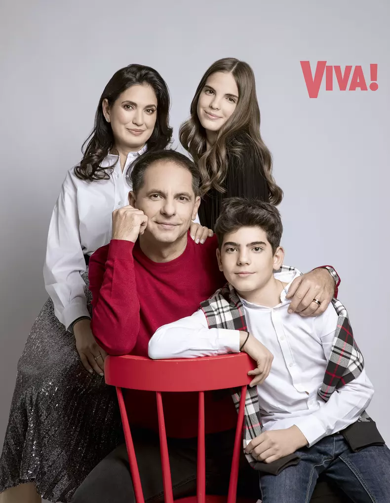 dan-negru-si-familia