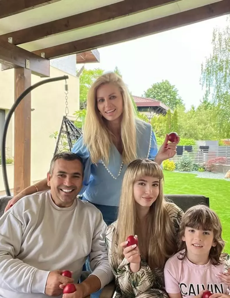 f7c62c3f-7ecc-45c0-8aad-6456a2584987