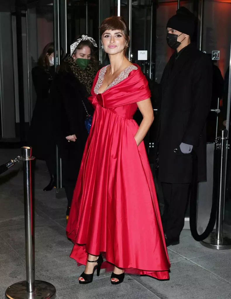 Penelope Cruz a strălucit într-o ținută Chanel la un eveniment din New York. Actrița, numită „artistă de importanță globală”
