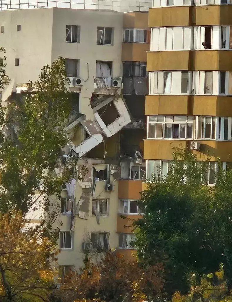explozie-bloc5
