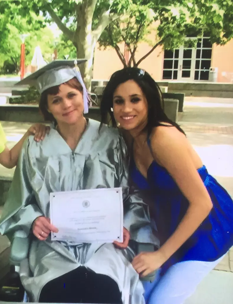 Meghan Markle sora vitregă Samantha Markle