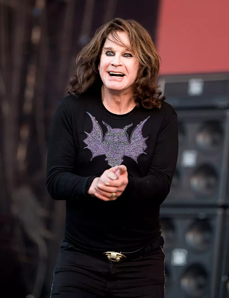 Ozzy Osbourne a fost internat de urgență la spital