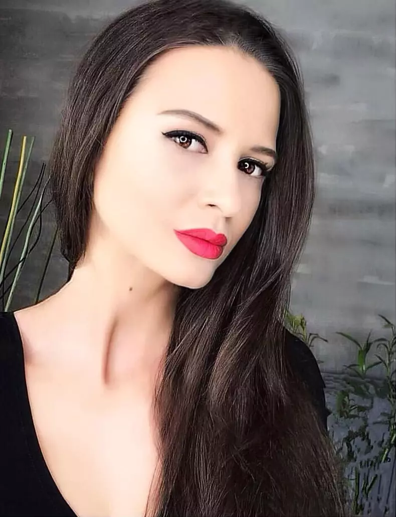 iulia parlea 876