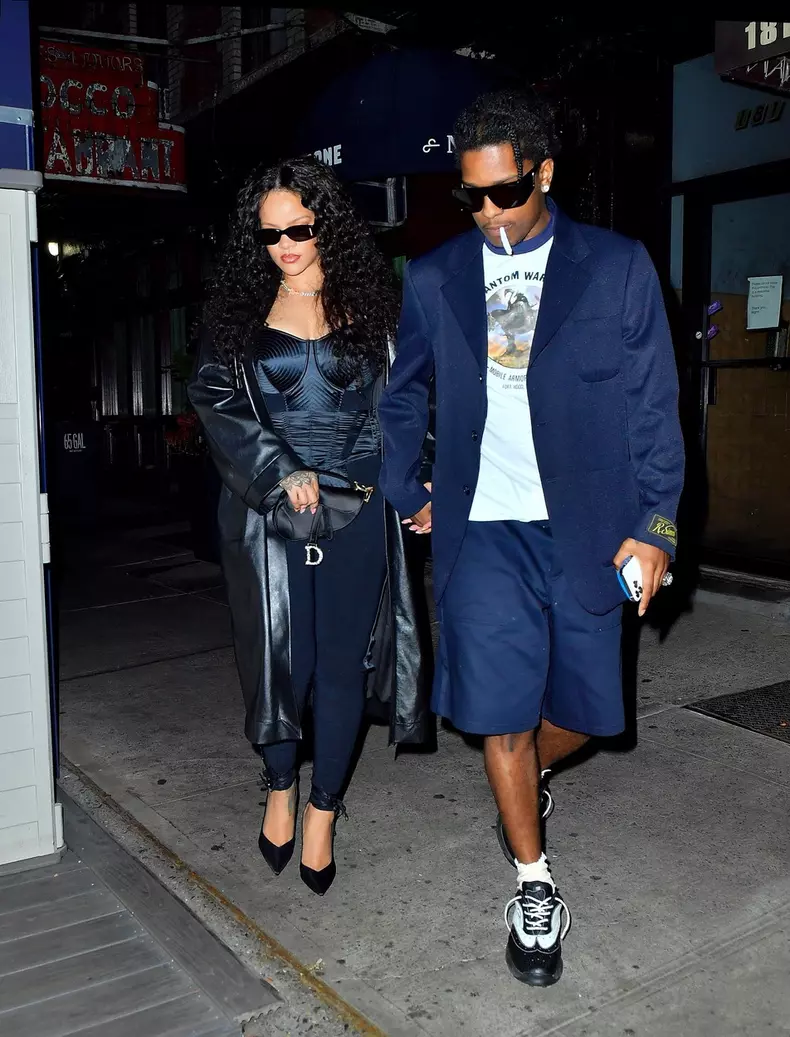 *PREMIUM-EXCLUSIVE* Rihanna and ASAP Rocky go for a late-night dinner date in NYC
