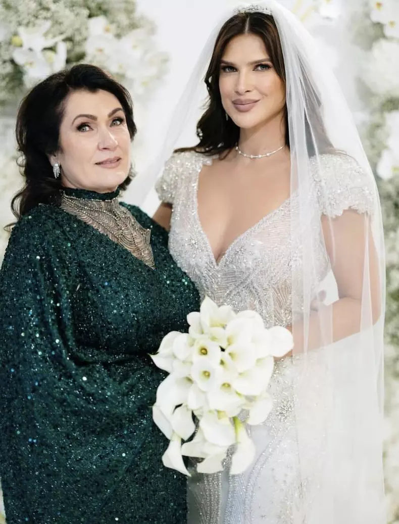 monica-barladeanu-mama3