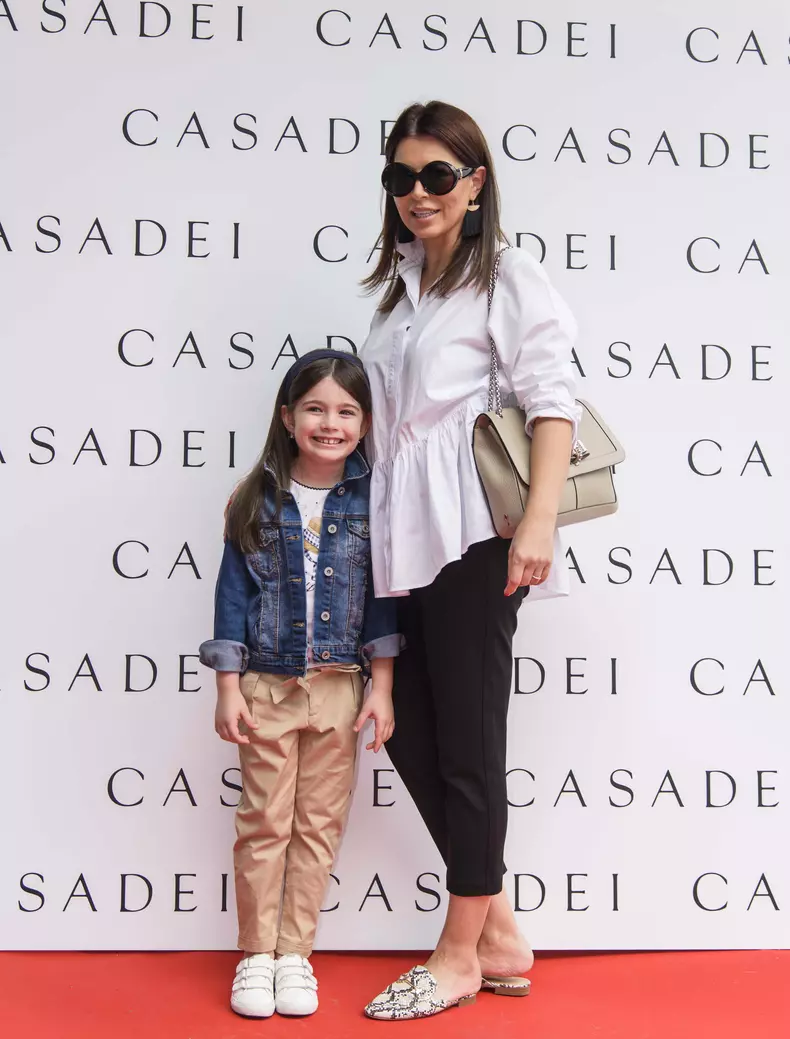 Simona Patruleasa si fiica ei, Ingrid