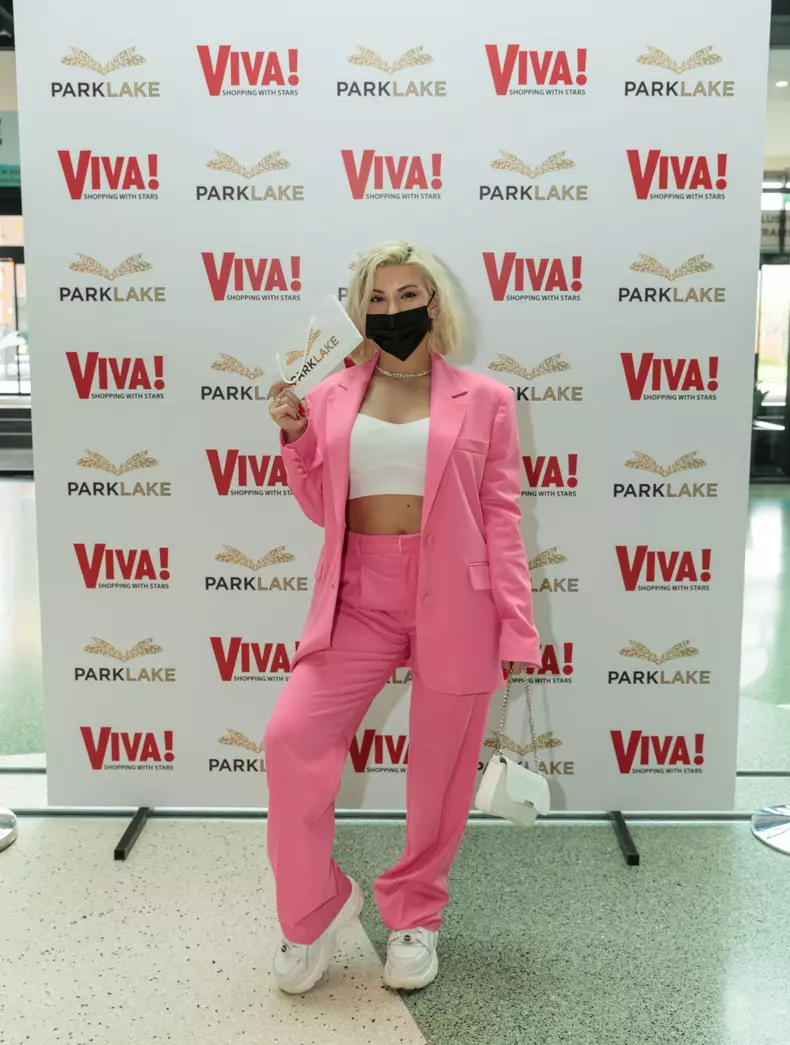 Viva-Shopping-with-stars-14