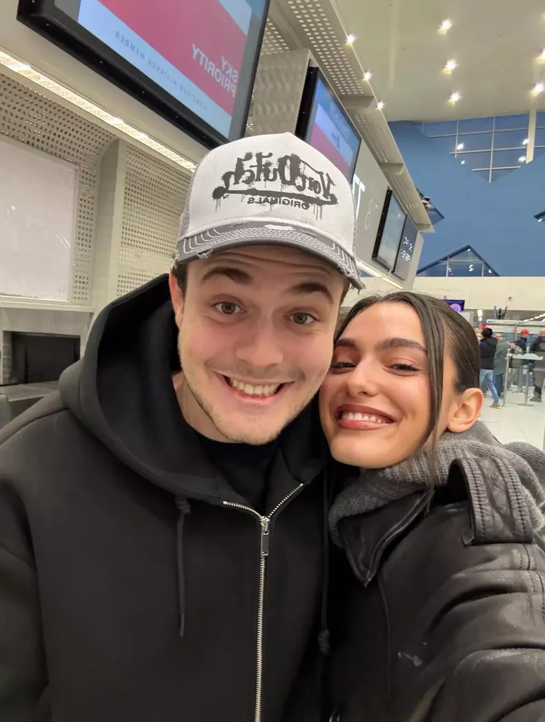 Alexia Eram și fratele ei, Aris Eram