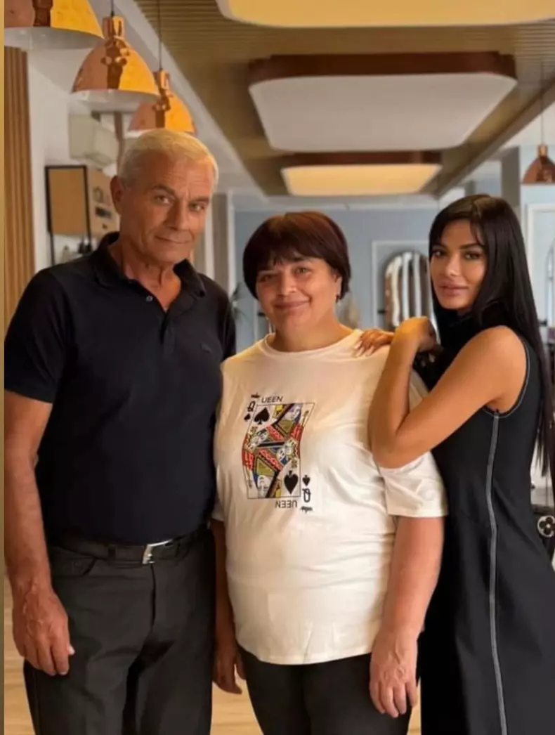olga barcari parinti
