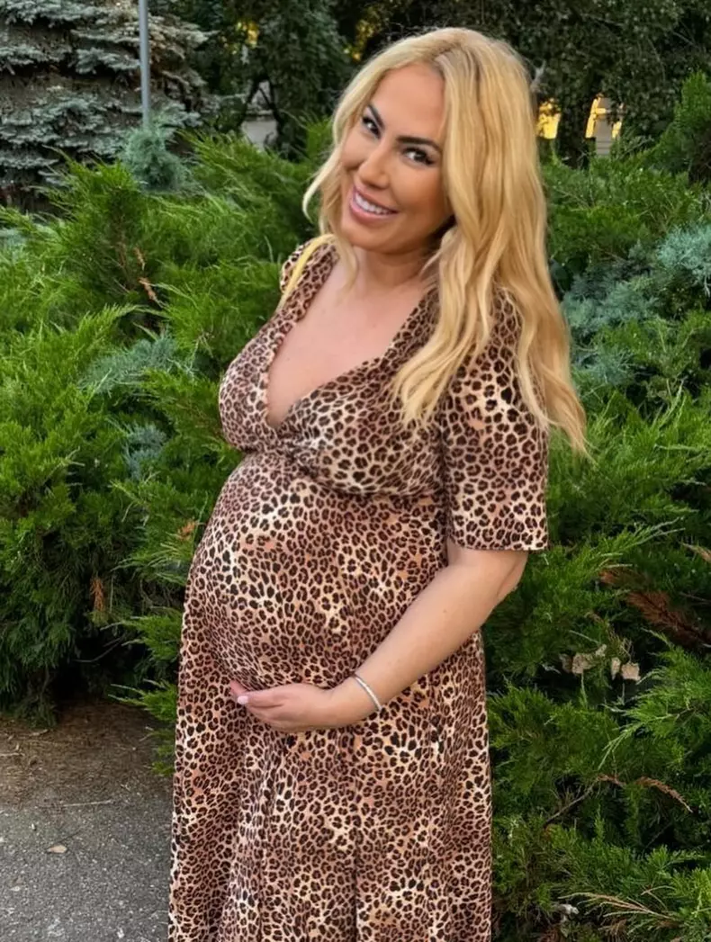 Bianca Nuțu de la Neatza cu Răzvan și Dani însărcinată (1)