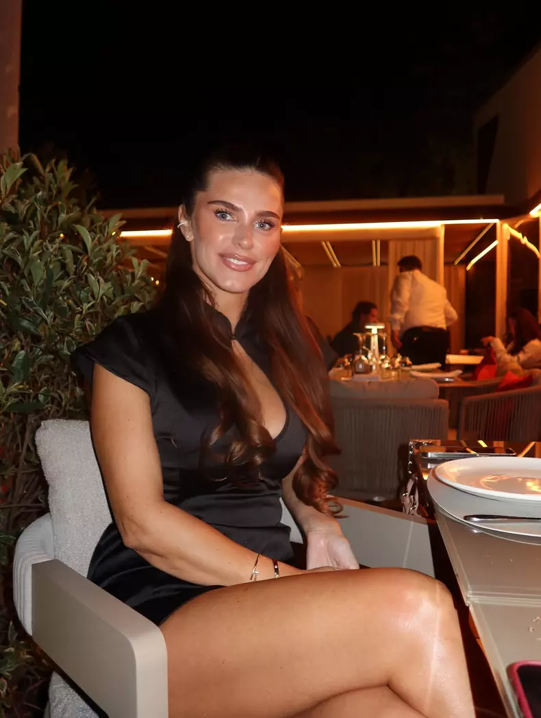 Larisa, iubita lui Gabi Torje (3)