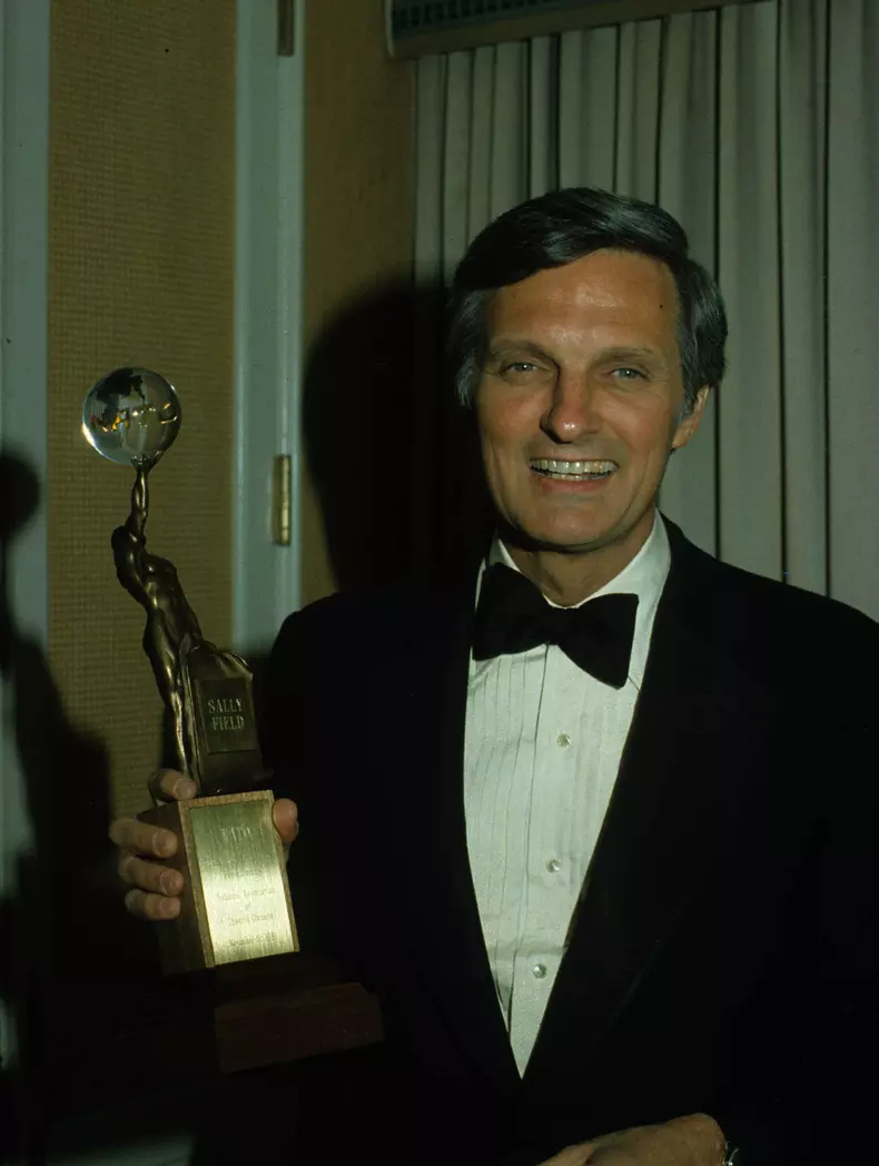 ALAN ALDA