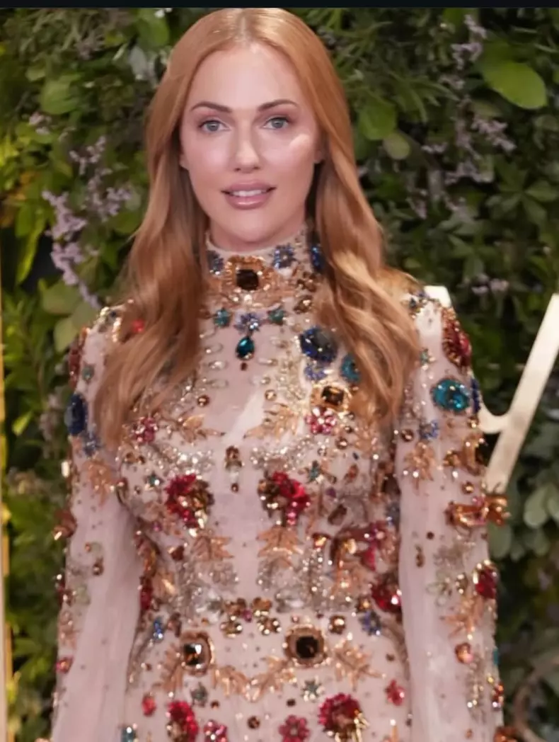 Meryem Uzerli la Premiile Joy Riad (11)