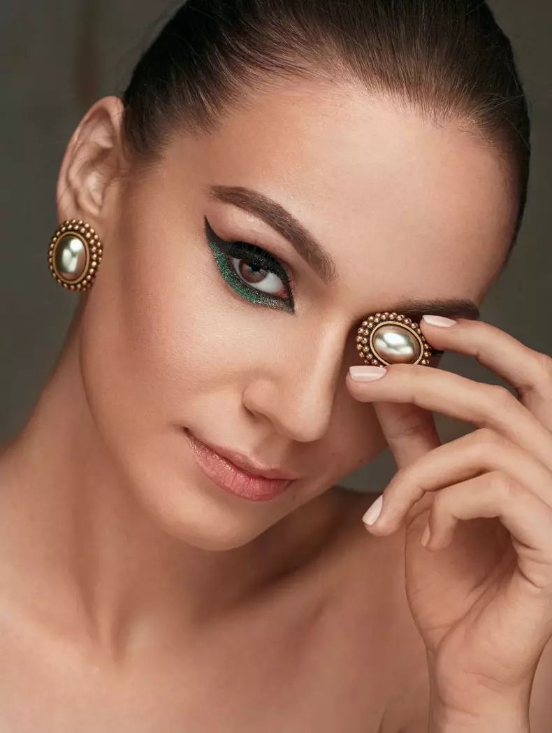 Cum să te machiezi de Revelion