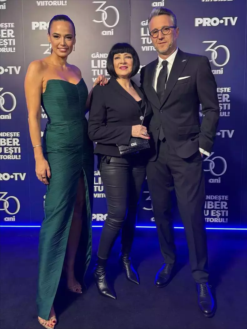 andreea raicu la petrecerea pro