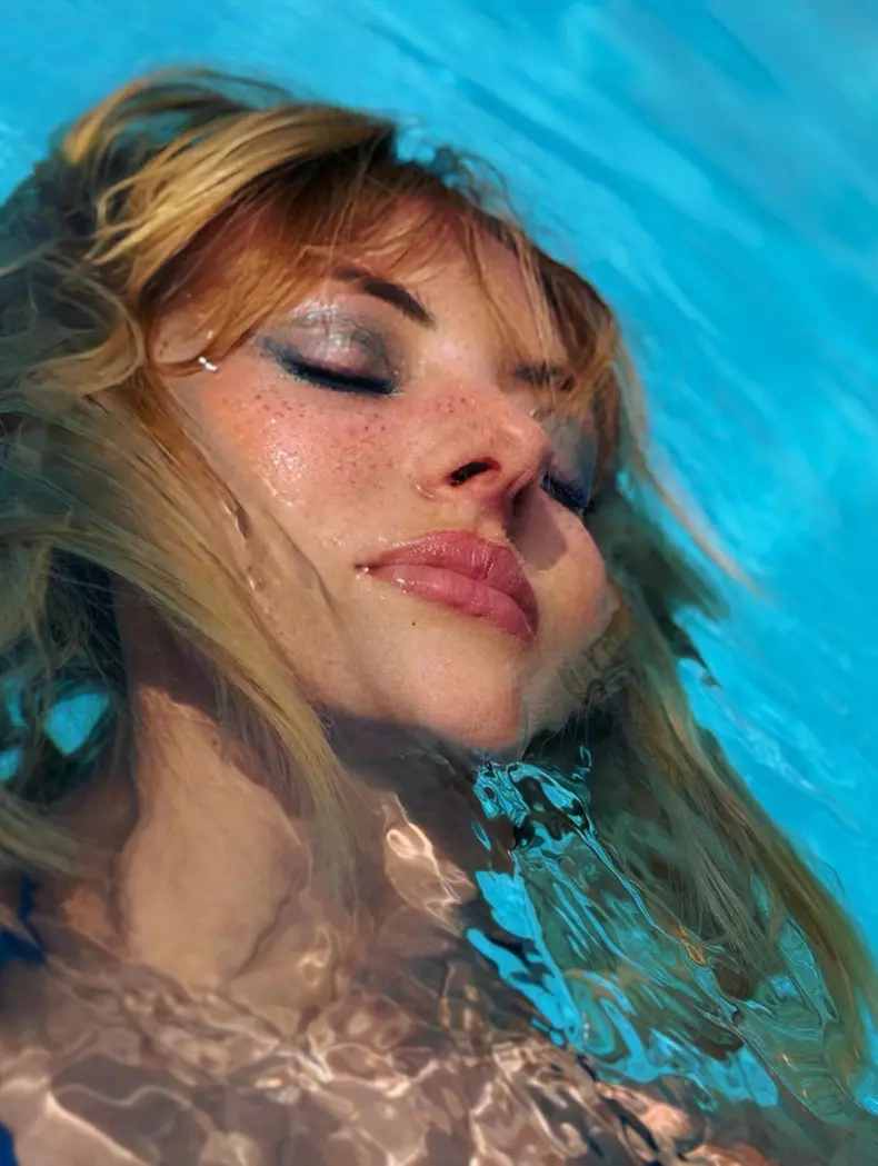 Delia in piscina 2