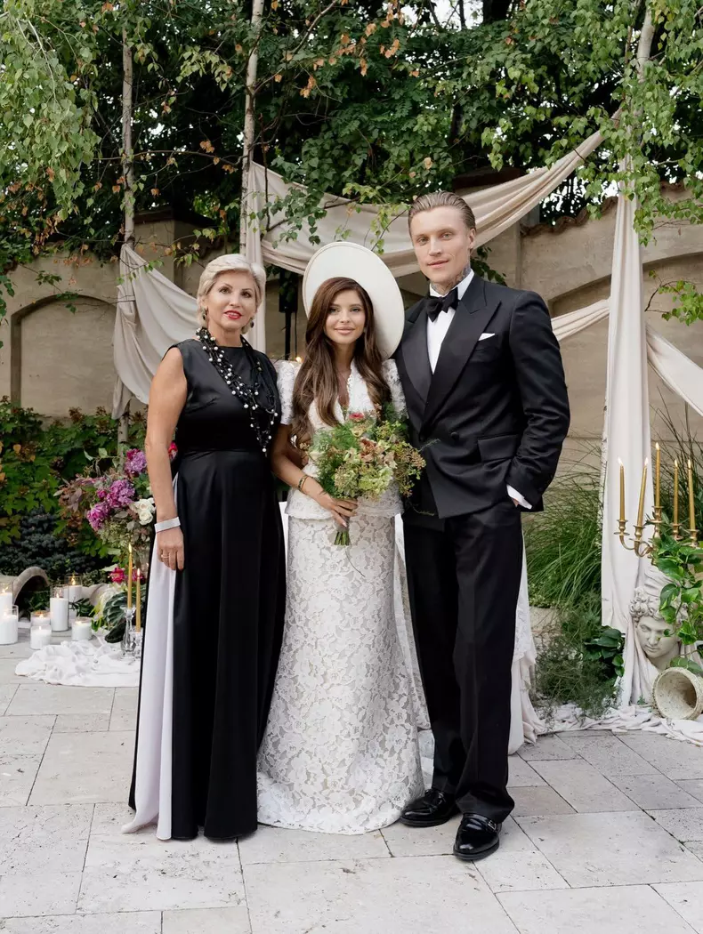 victoria lungu cu valerie si alex