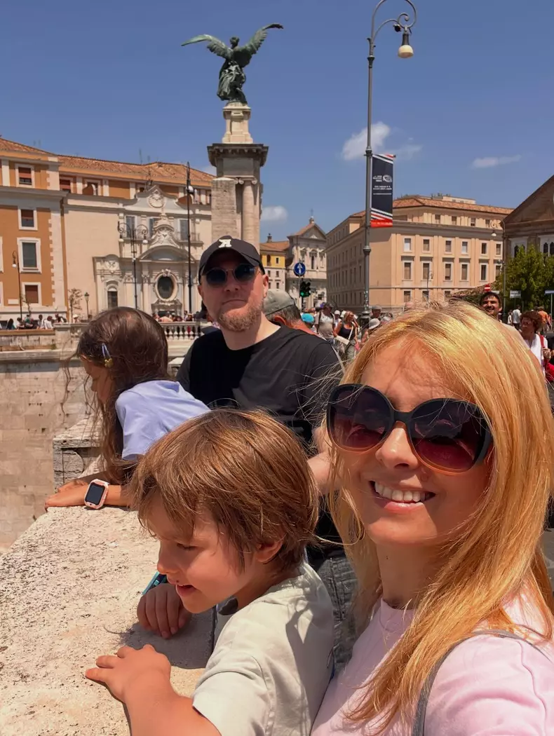 Simona Gherghe si familia la Roma