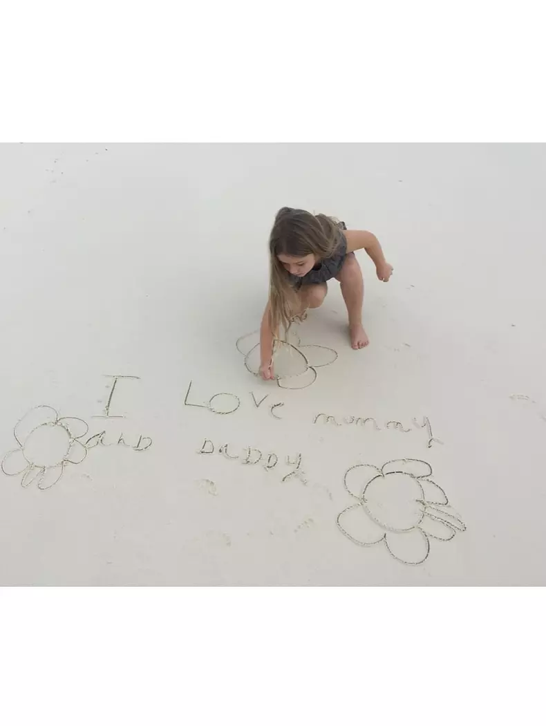 Victoria Beckham, imagini de colecție cu fiica ei  (9)