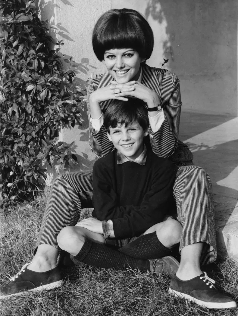 ITALY CLAUDIA CARDINALE AND SON 1967