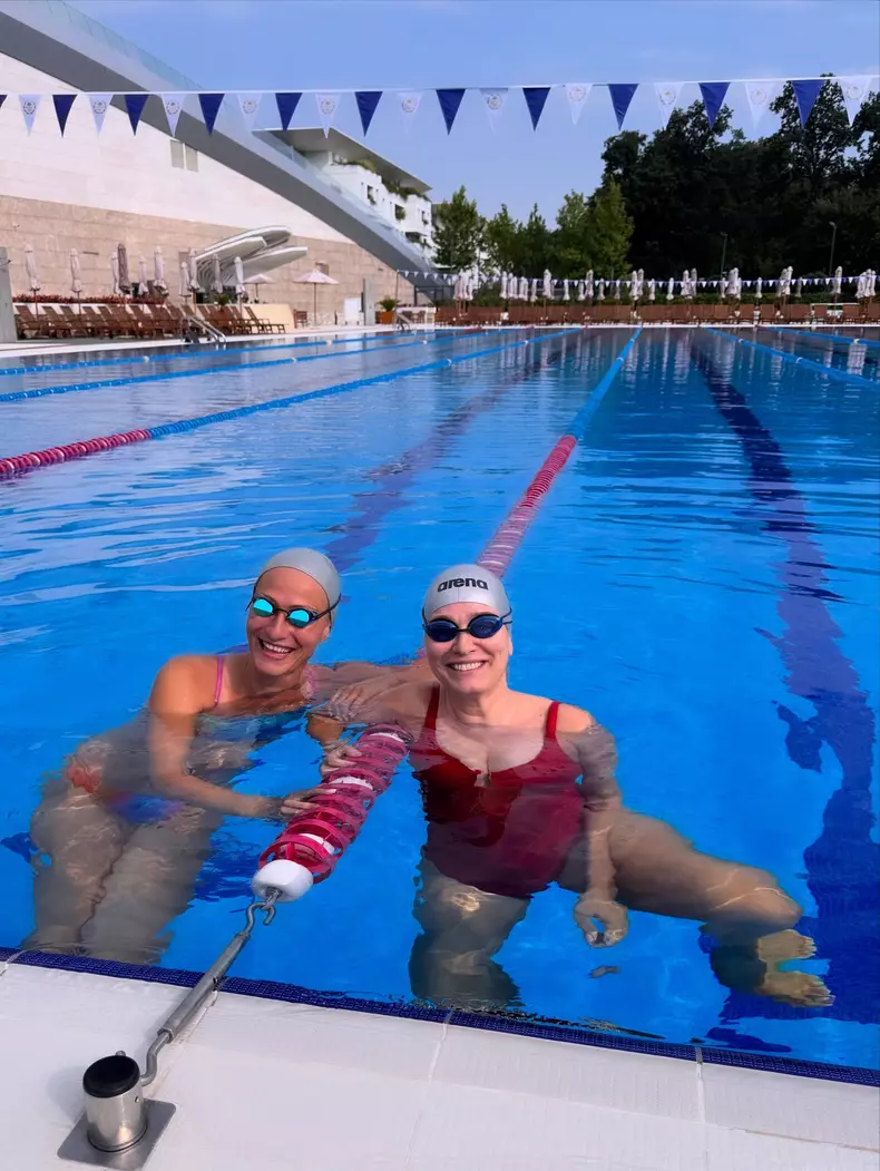 andreea esca piscina camelia potec