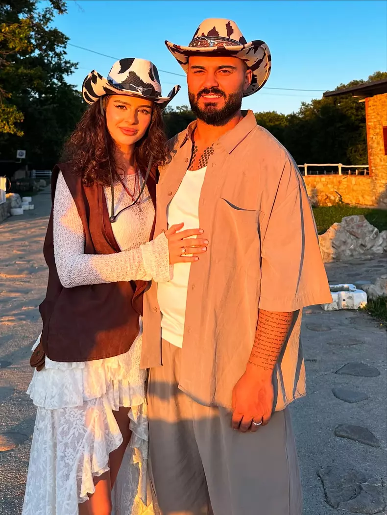 Oana Ciocan și Jador