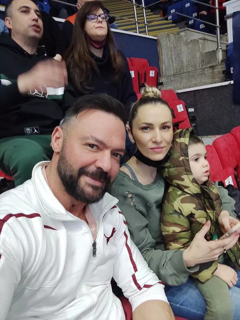 494306541_10161156593522045_3194749337279735632_n - Copy