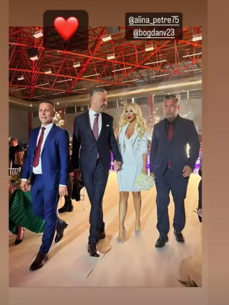 86409a15-ed7a-4718-9d44-629dc2796229