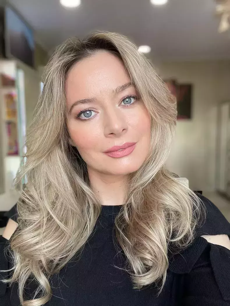 laura-cosoi