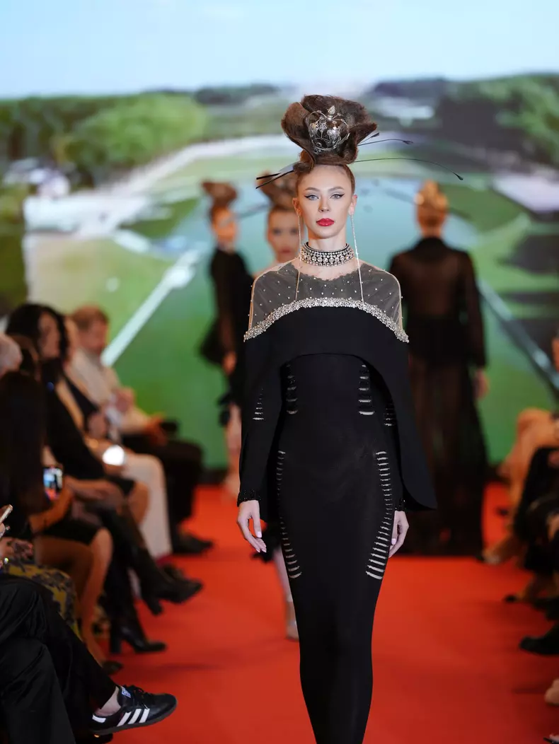 Prezentare Cătălin Botezatu Paris Fashion Week 2024 (11)