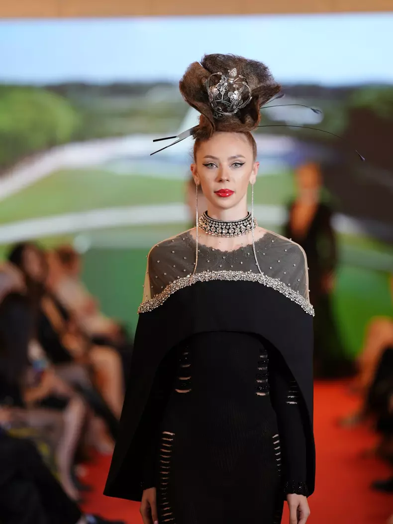 Prezentare Cătălin Botezatu Paris Fashion Week 2024 (12)