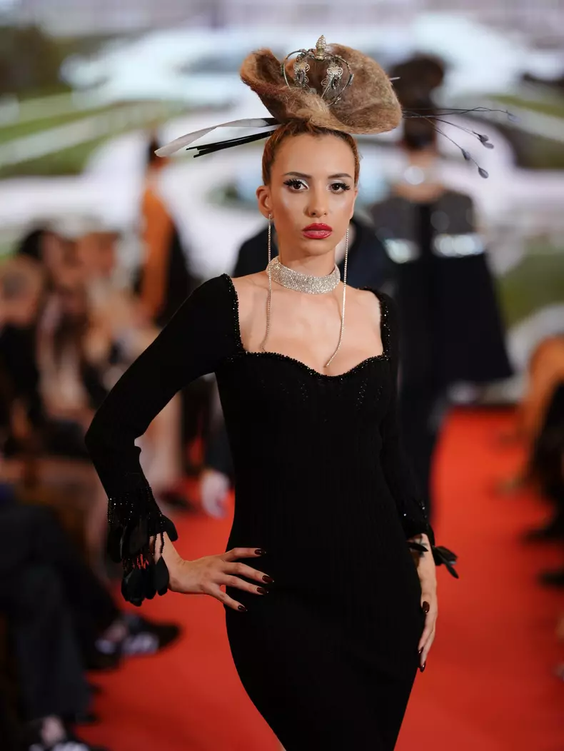 Prezentare Cătălin Botezatu Paris Fashion Week 2024 (13)