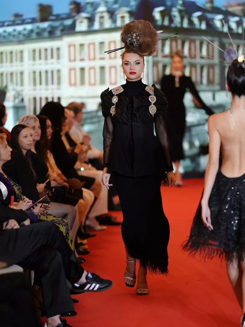 Prezentare Cătălin Botezatu Paris Fashion Week 2024 (17)